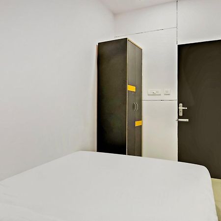 Hotel O North Campus New Delhi Bagian luar foto